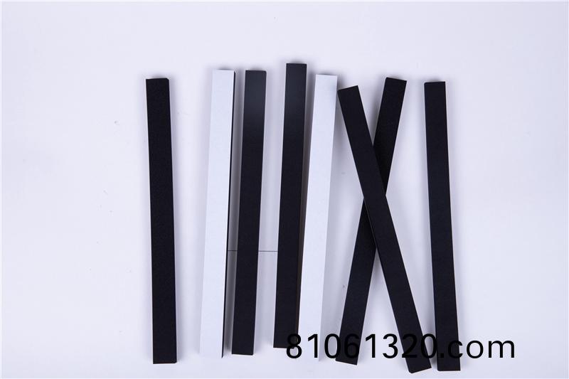 CR減震保(bao)溫條(tiao)